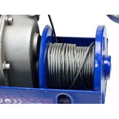 Wciągarka elektryczna 150/300kg (1)