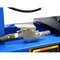 Prasa hydrauliczno-pneumatyczna 30T(1)