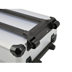 Walizka narzędziowa z wyposażeniem 187el.(klucze z grzechotką)(1)