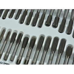 Kpl.narzynek i gwintowników 110el.(3)