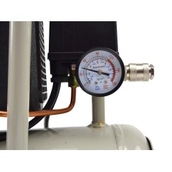 Kompresor olejowy 8L /mobilny/ (1)