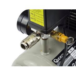 Kompresor olejowy 8L /mobilny/ (1)