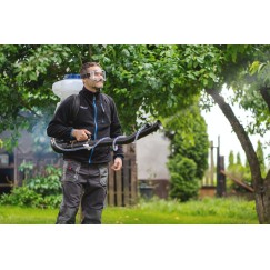 Opryskiwacz spalinowy 20L (1)